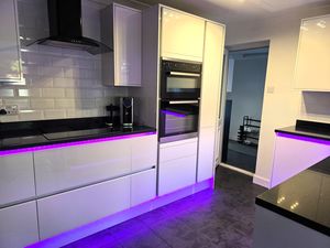 Photo 11- click for photo gallery